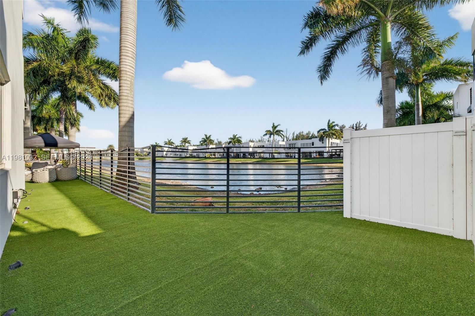 DORAL COMMONS RESIDENTIAL - Residential