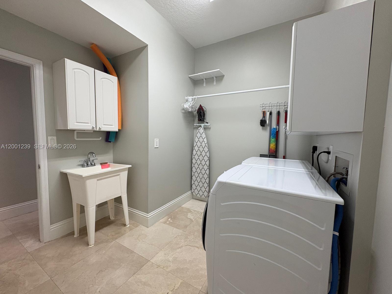 IMAGINATION FARMS EAST - Residential