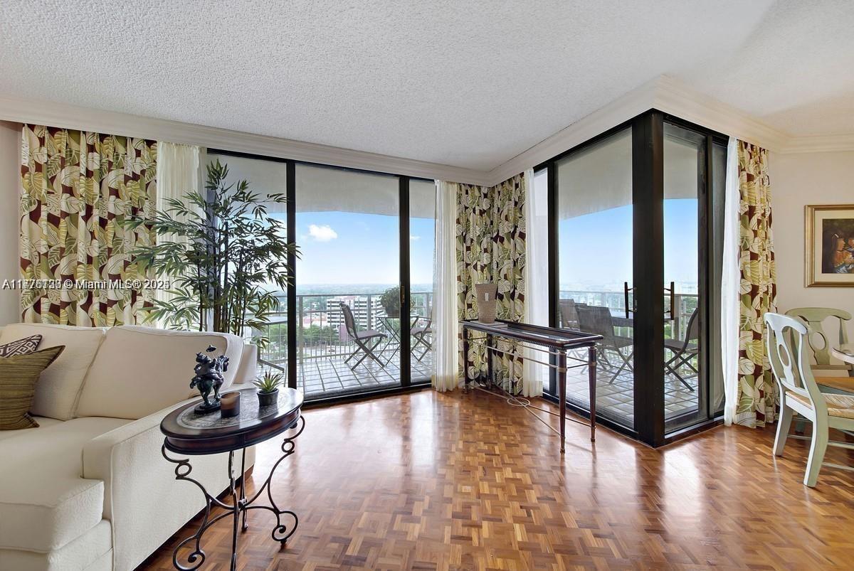 Property for Sale at 2000 Towerside Ter 1905, Miami, Broward County, Florida - Bedrooms: 2 
Bathrooms: 2  - $425,000