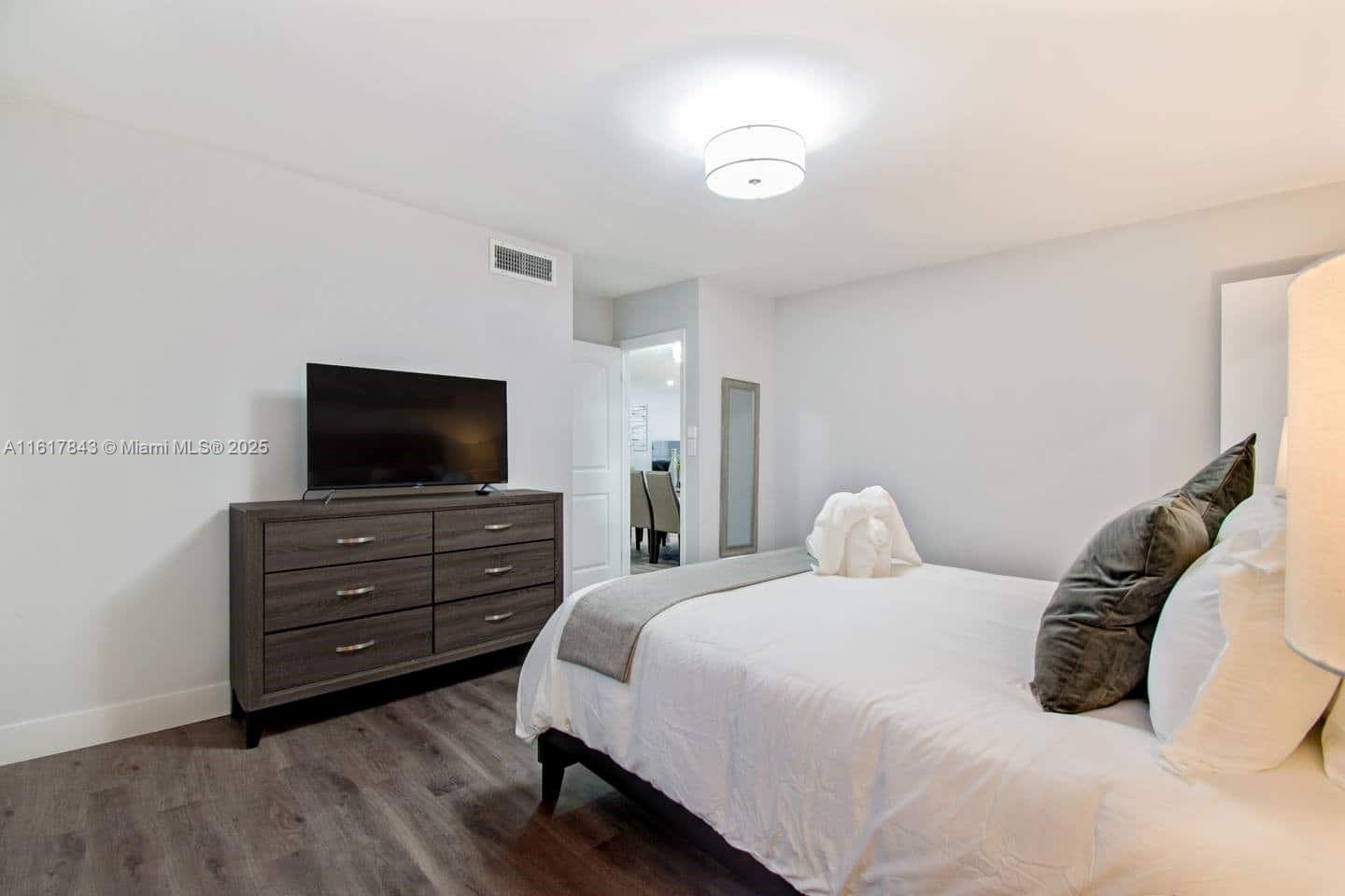 SUNNY ACRES - Residential