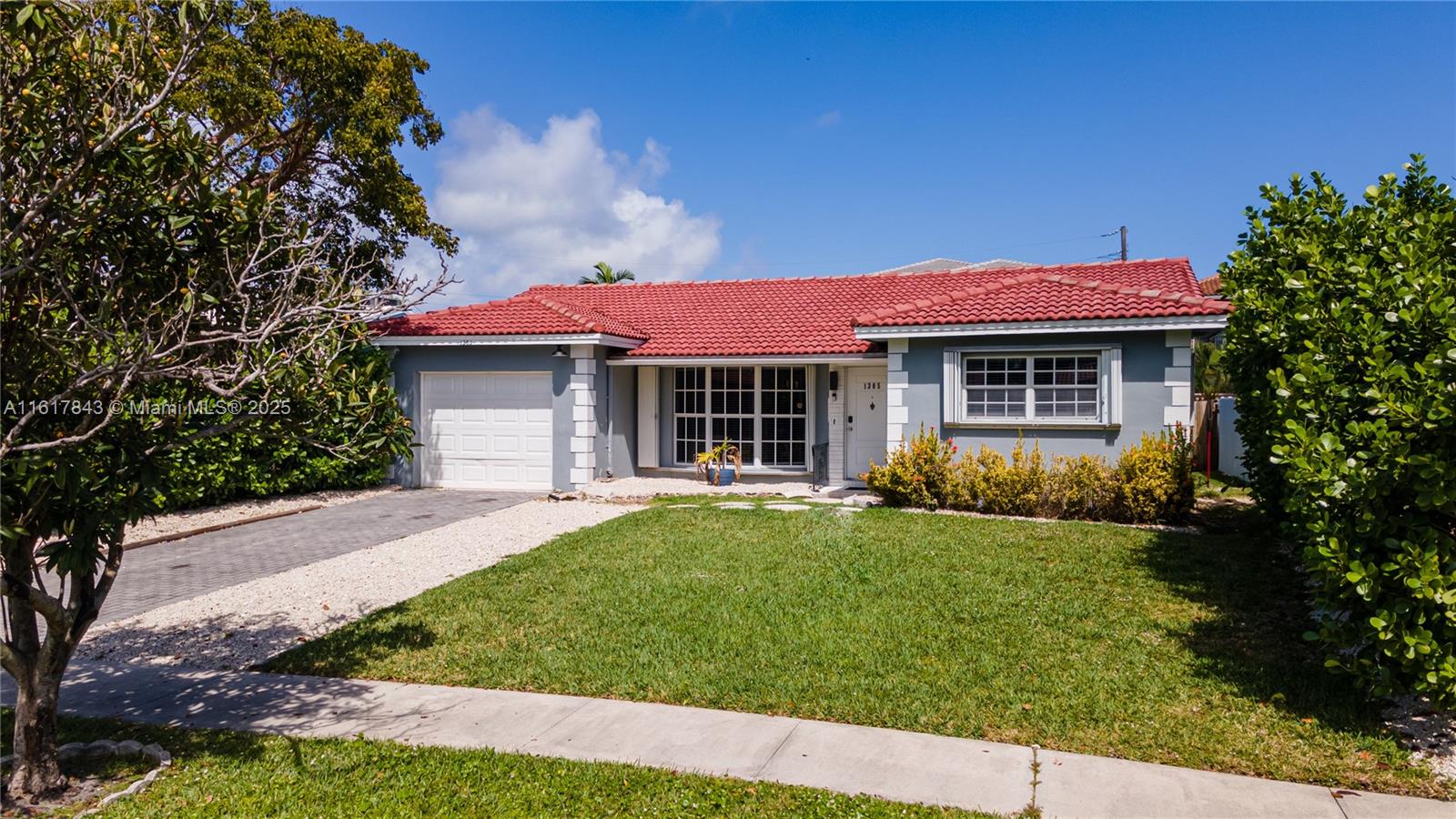 SUNNY ACRES - Residential