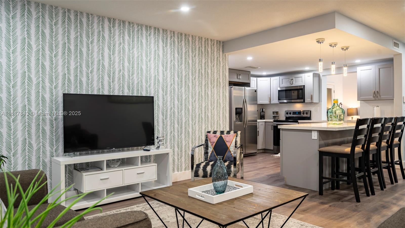 SUNNY ACRES - Residential