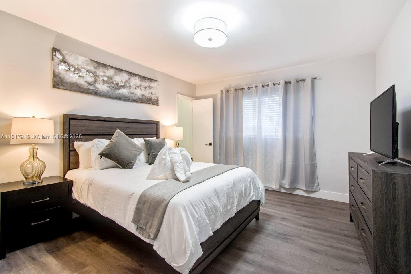 SUNNY ACRES - Residential