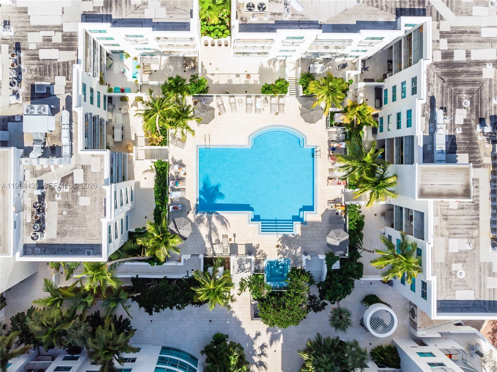 THE COSMOPOLITAN RESIDENC - Residential Lease