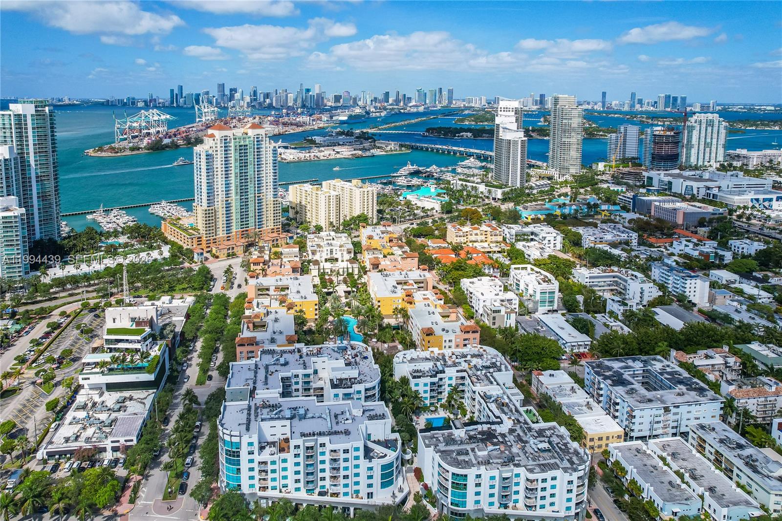 THE COSMOPOLITAN RESIDENC - Residential Lease