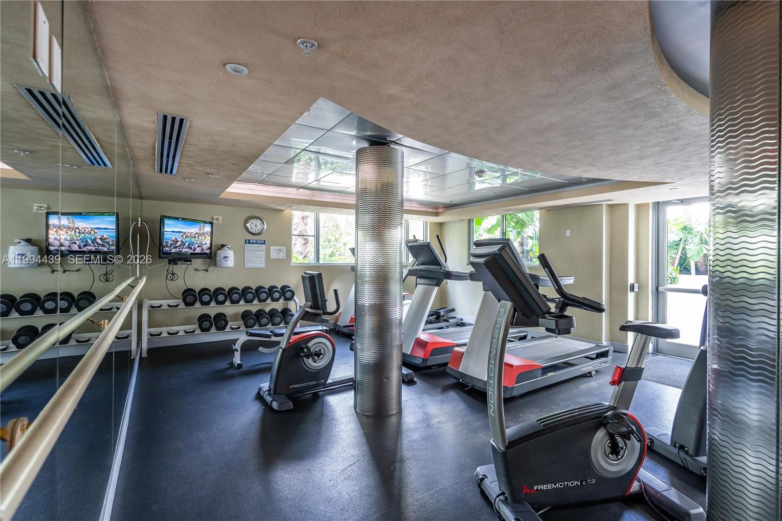 THE COSMOPOLITAN RESIDENC - Residential Lease