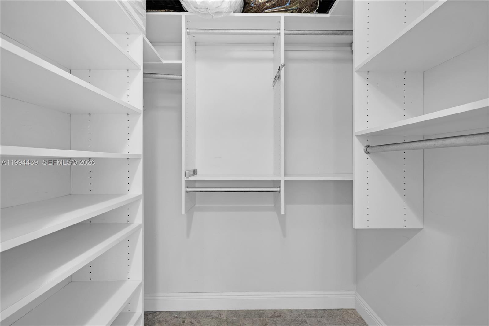 THE COSMOPOLITAN RESIDENC - Residential Lease