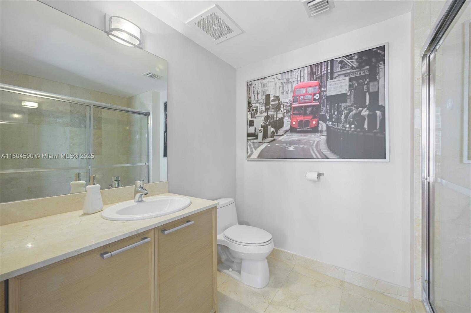 SAYAN CONDO - Residential
