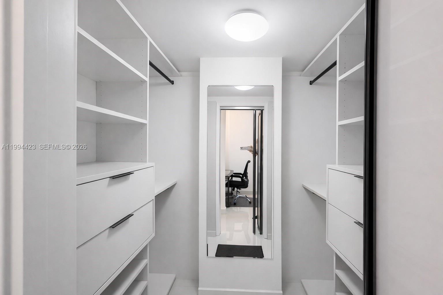 OCEANVIEW BUILDING B COND - Residential Lease