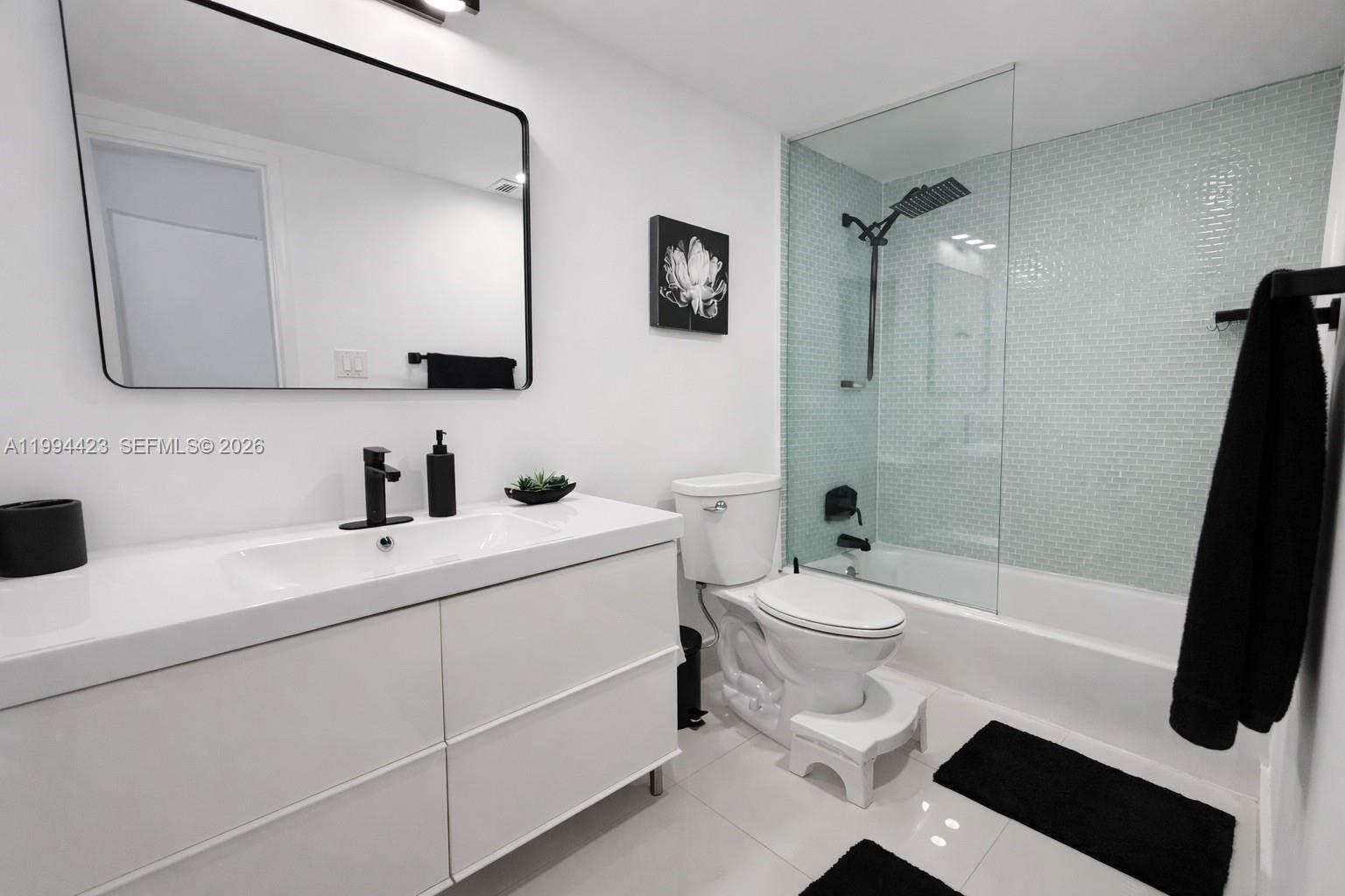 OCEANVIEW BUILDING B COND - Residential Lease