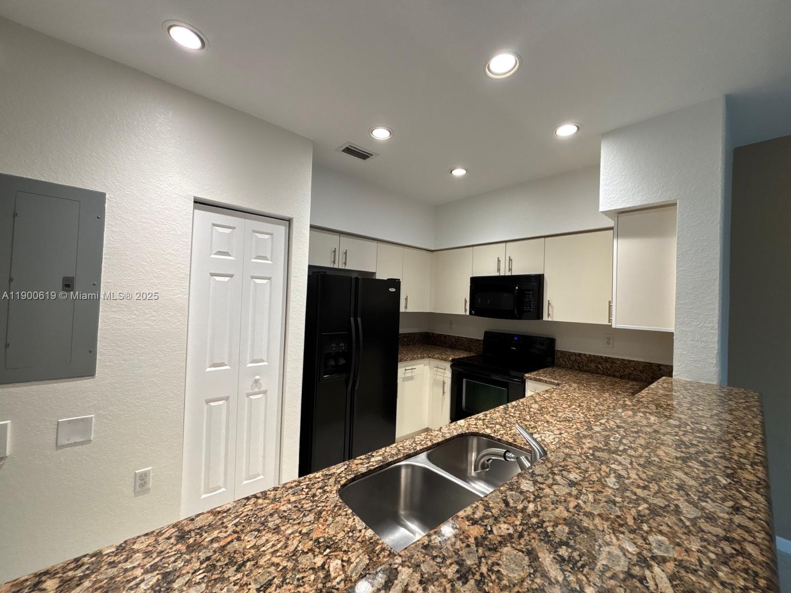 MURANO AT HAMPTON PARK NO - Residential Lease