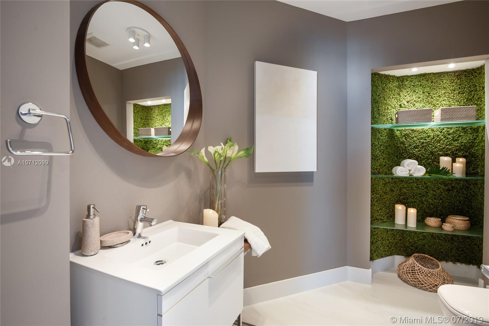 MARINA PALMS RESIDENCES S - Residential