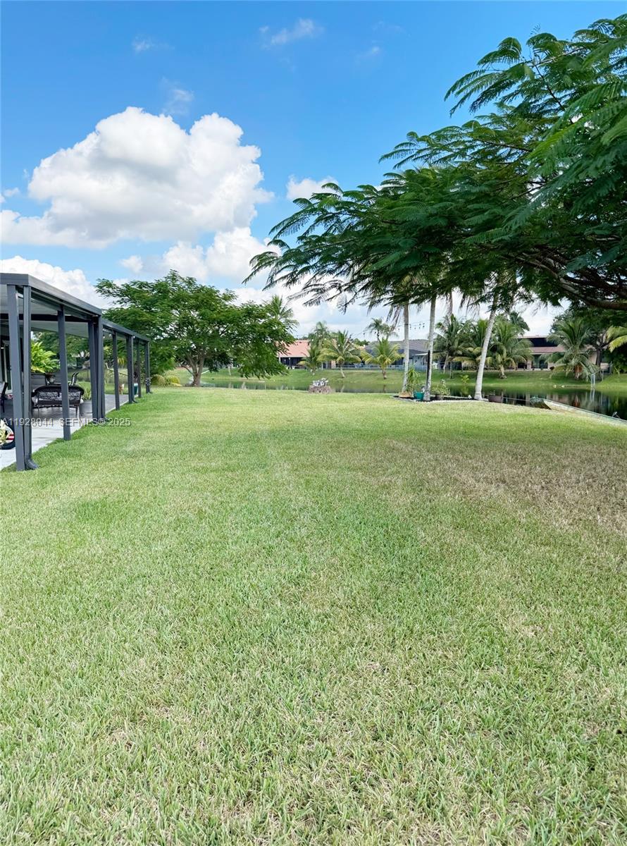 HAWKES BLUFF - Residential