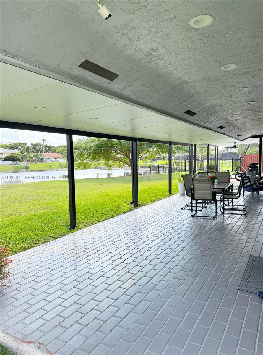 HAWKES BLUFF - Residential