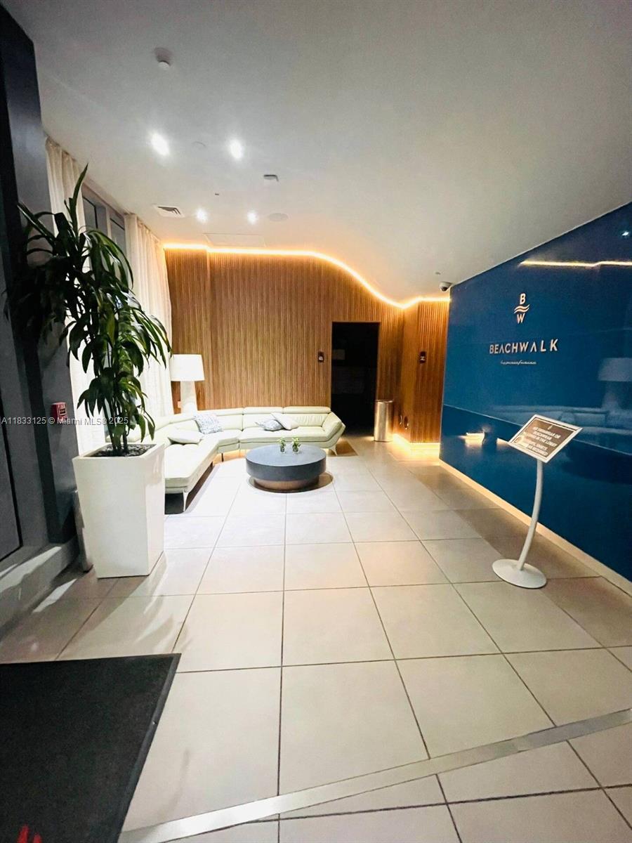 BEACHWALK CONDOMINIUM - Residential Lease