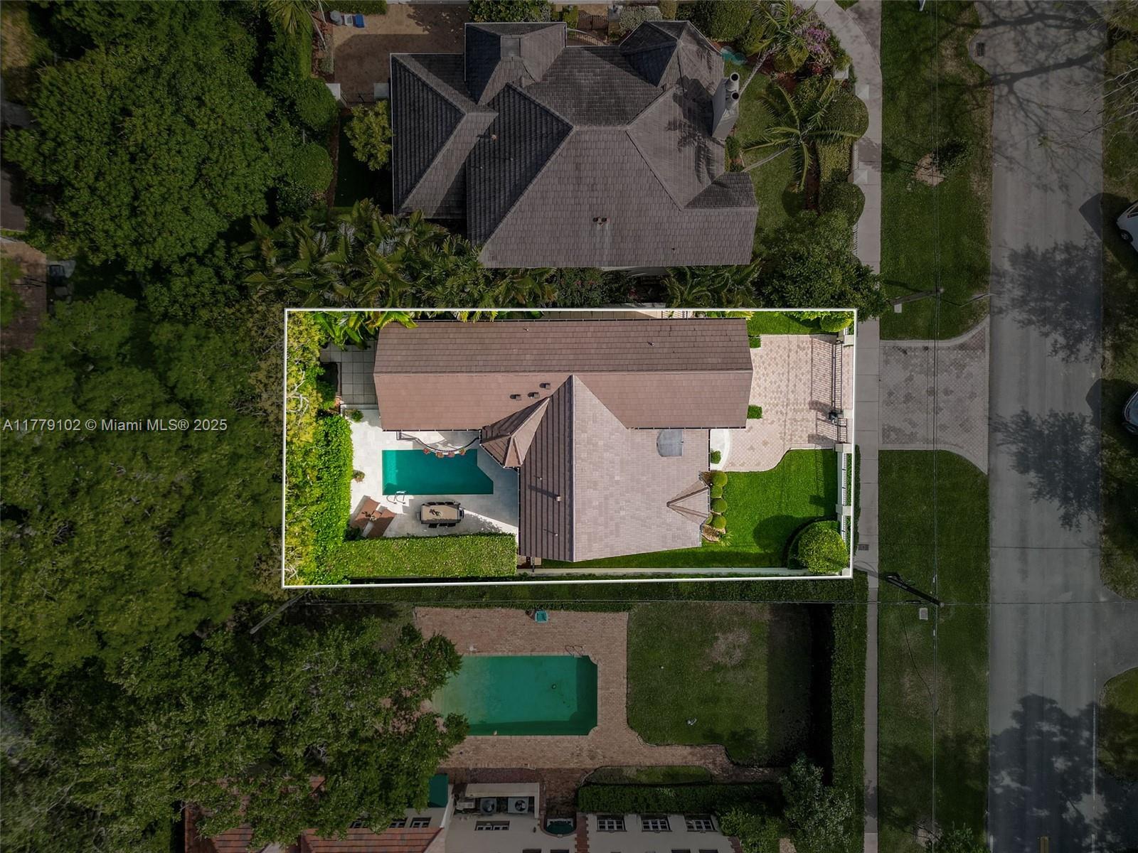 CORAL GABLES RIVIERA SEC - Residential