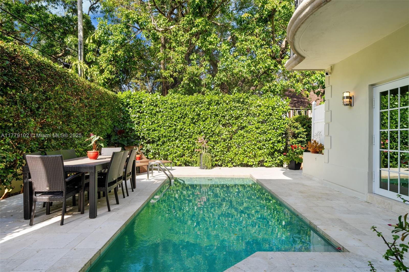 CORAL GABLES RIVIERA SEC - Residential