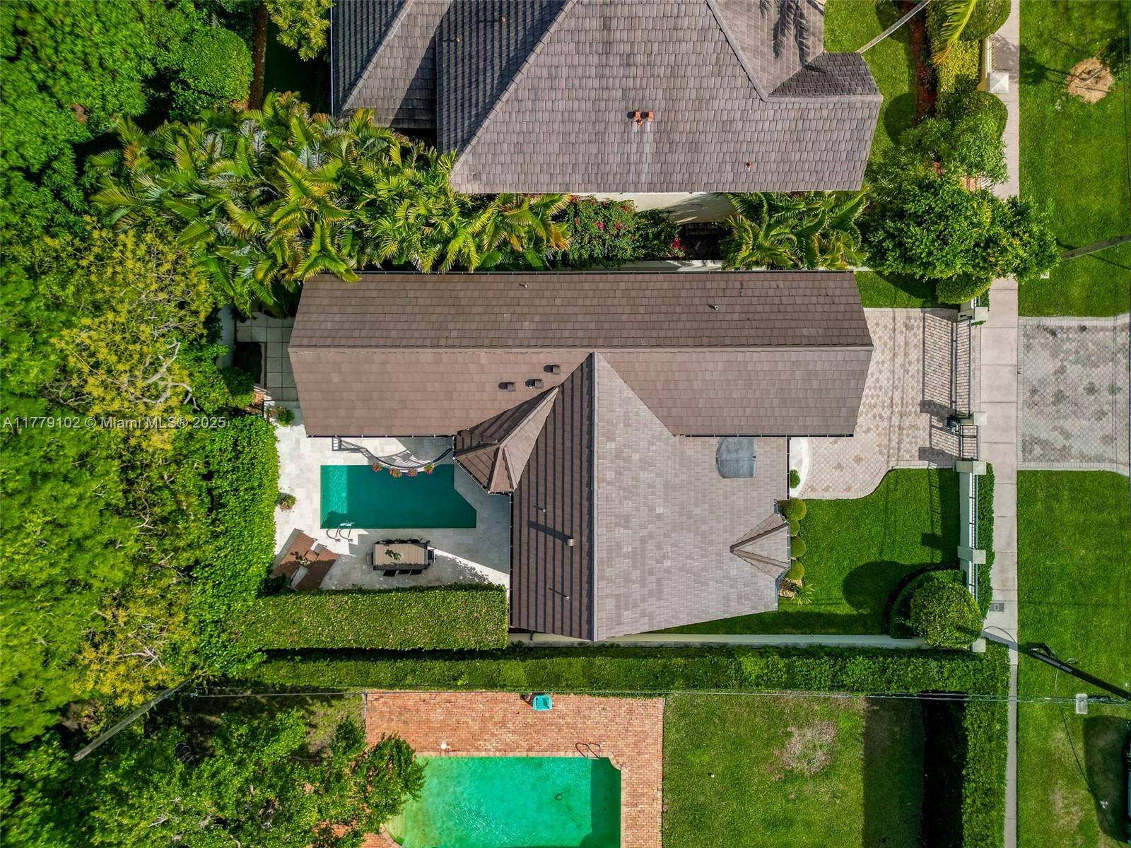 CORAL GABLES RIVIERA SEC - Residential