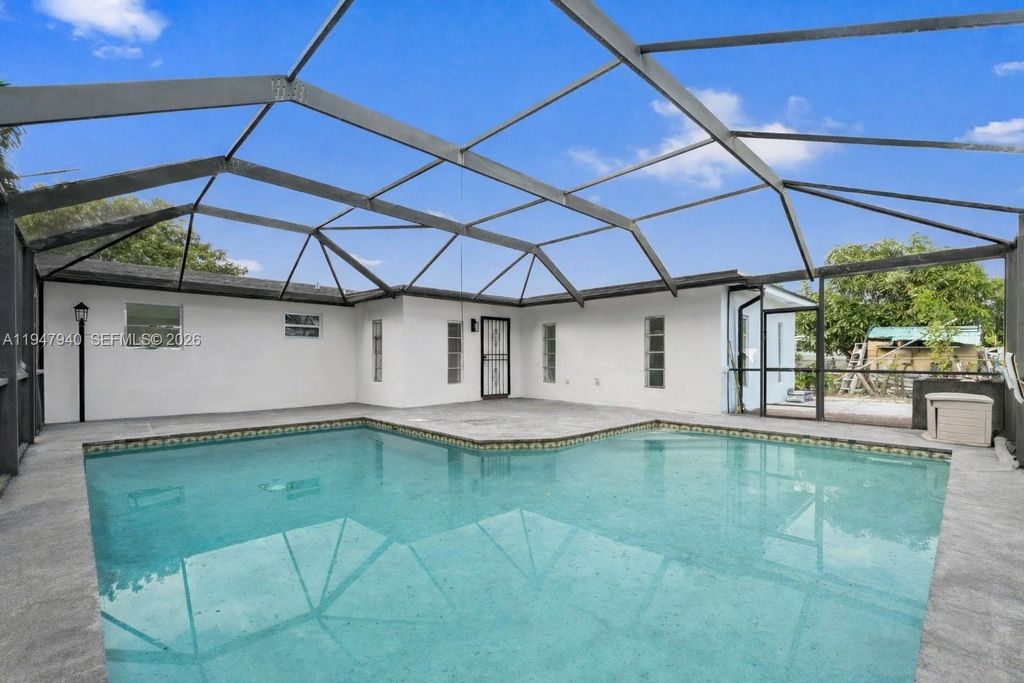 Photo of 2701 Nassau Dr, Miramar, FL 33023 (MLS # A11947940)