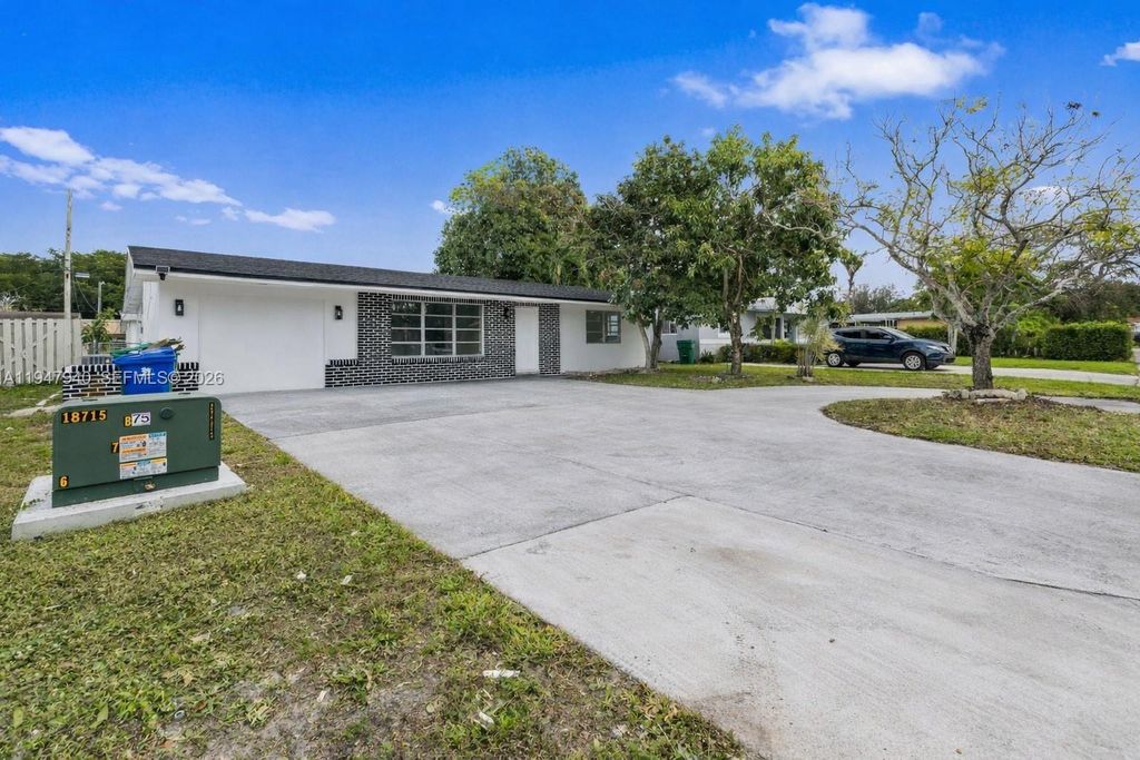 Photo of 2701 Nassau Dr, Miramar, FL 33023 (MLS # A11947940)