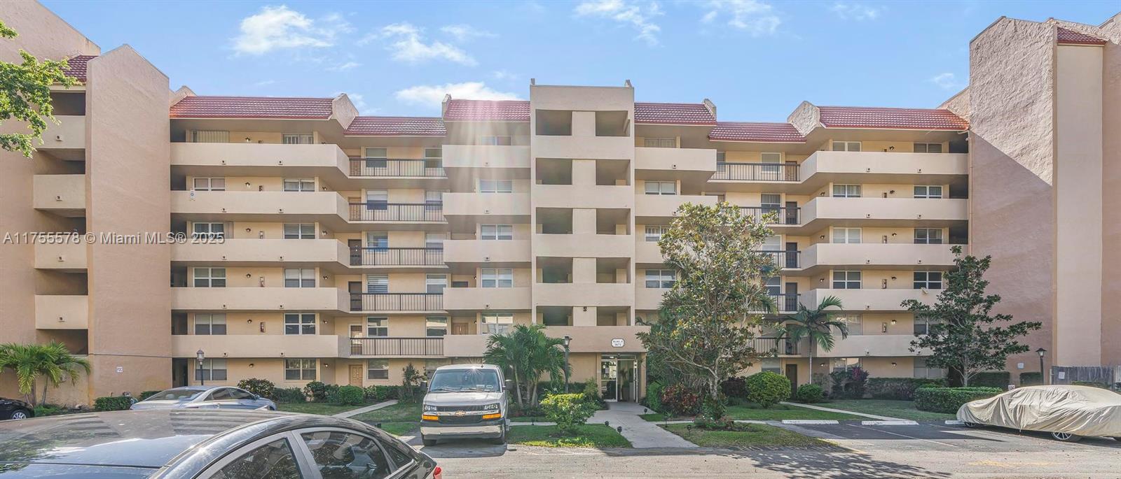 CONDOMINIUM 8 OF ENVIRON - Residential