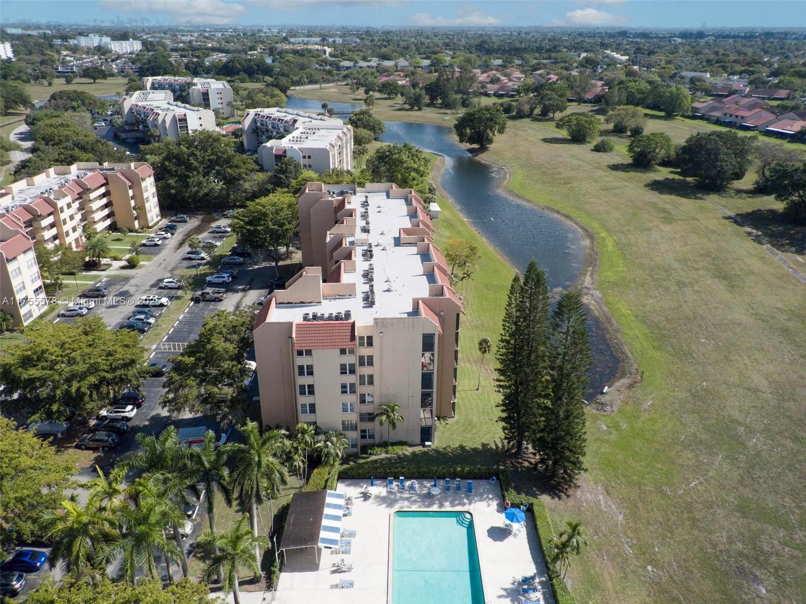 CONDOMINIUM 8 OF ENVIRON - Residential