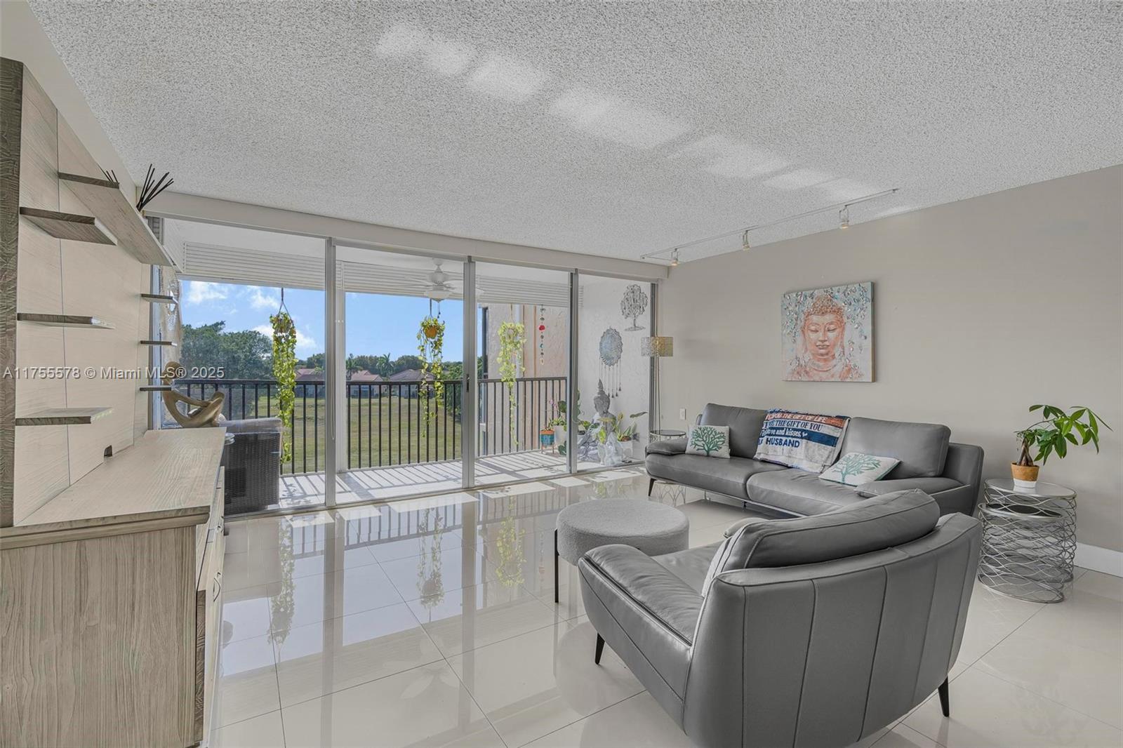 CONDOMINIUM 8 OF ENVIRON - Residential