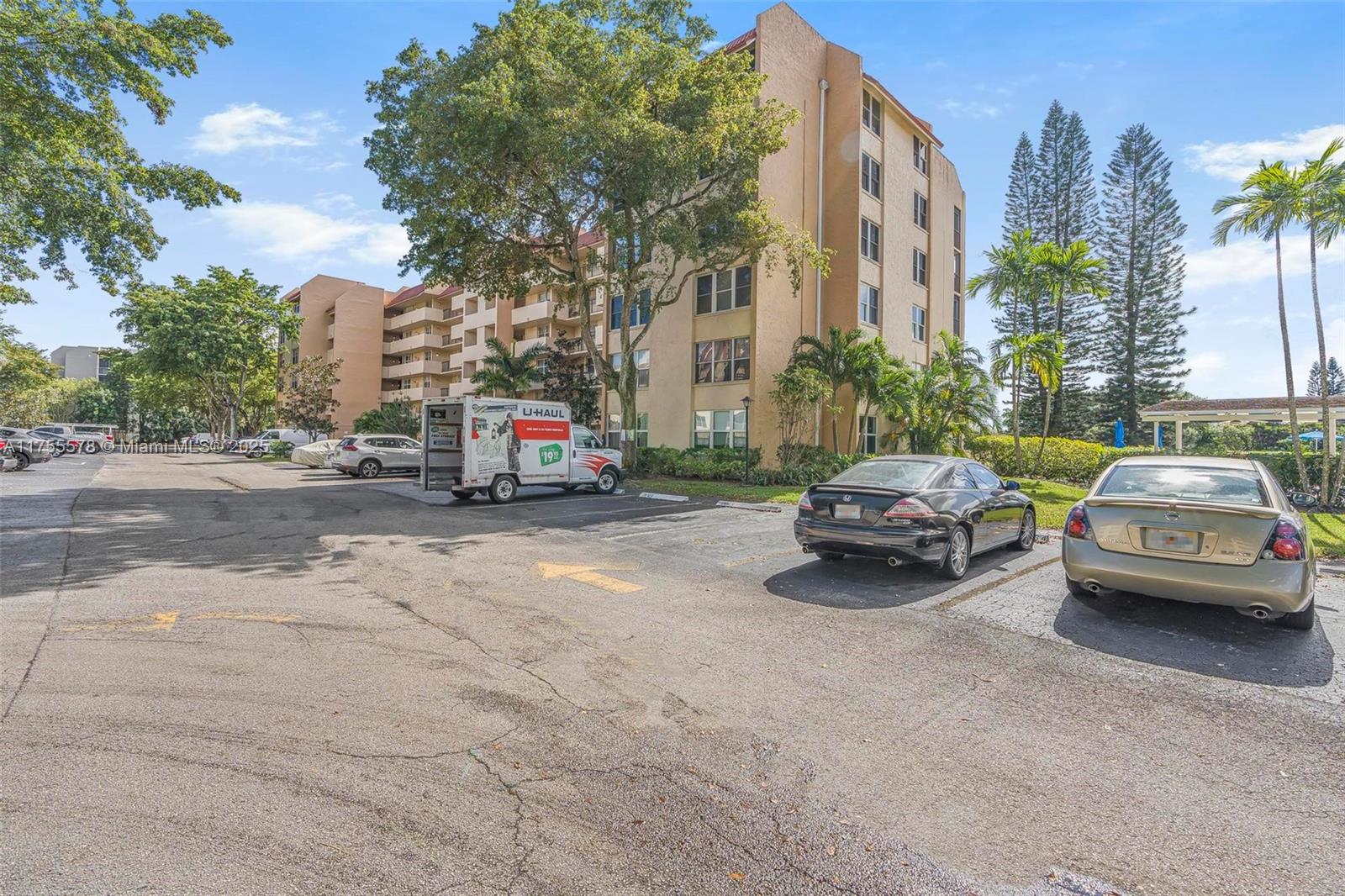 CONDOMINIUM 8 OF ENVIRON - Residential