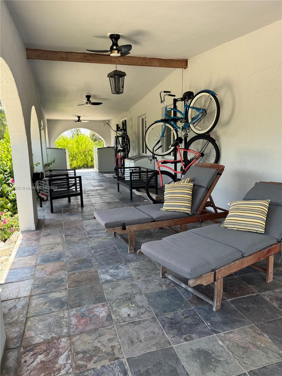 VENICE - Residential Lease