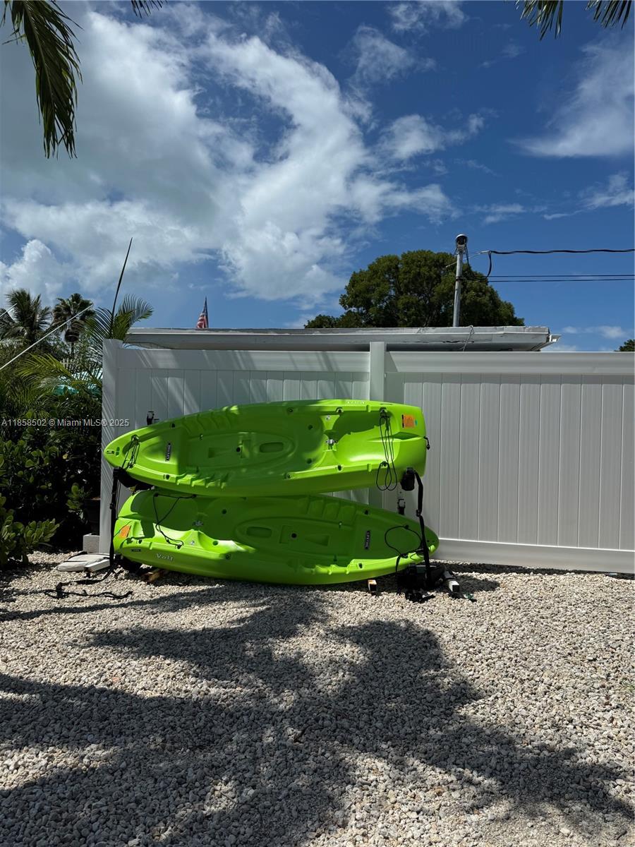 VENICE - Residential Lease