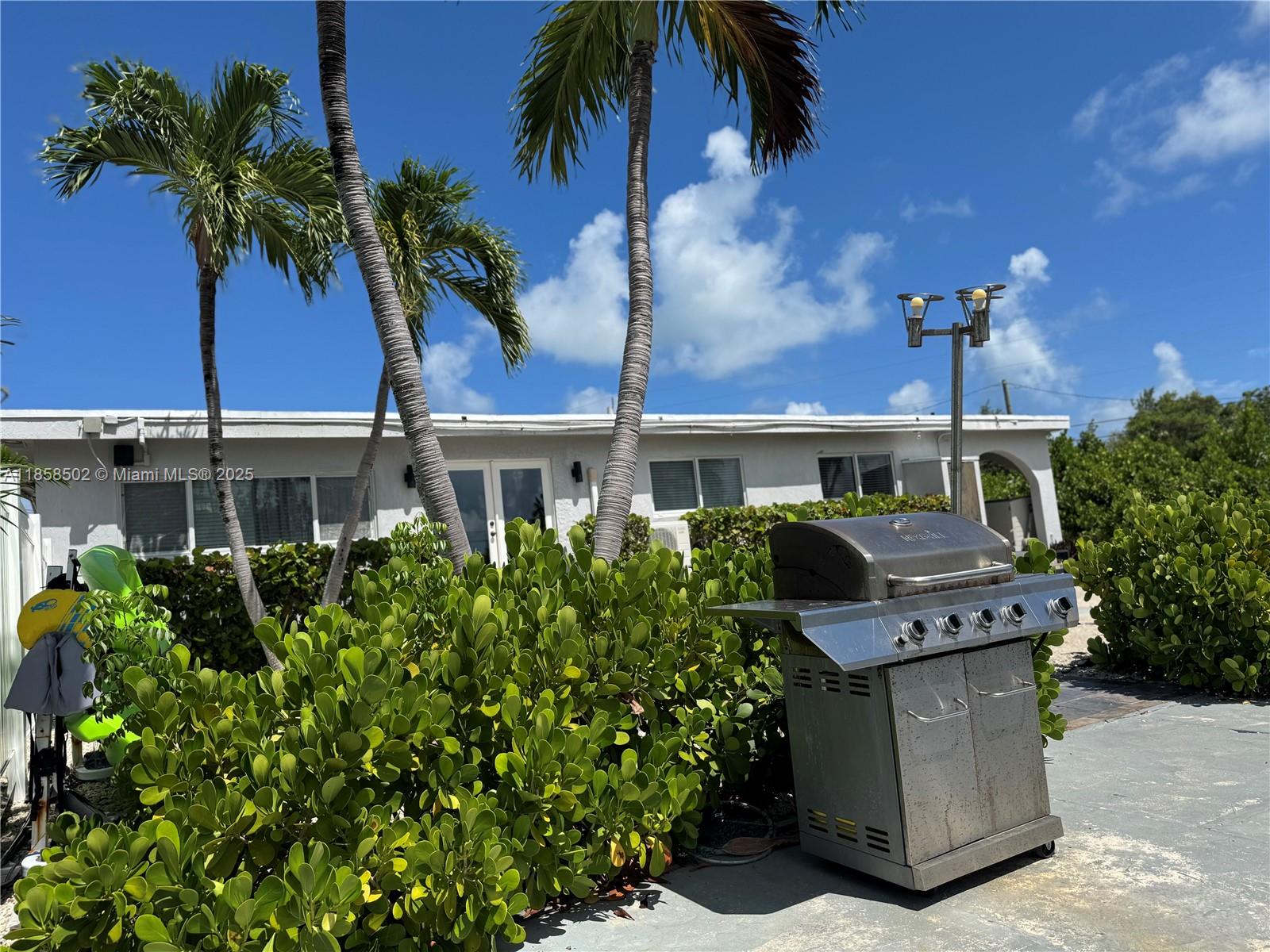 VENICE - Residential Lease