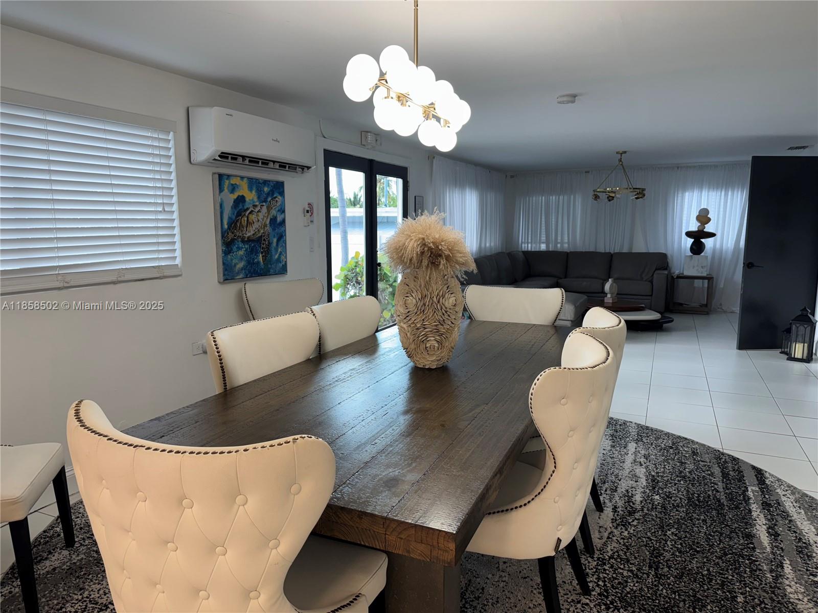 VENICE - Residential Lease