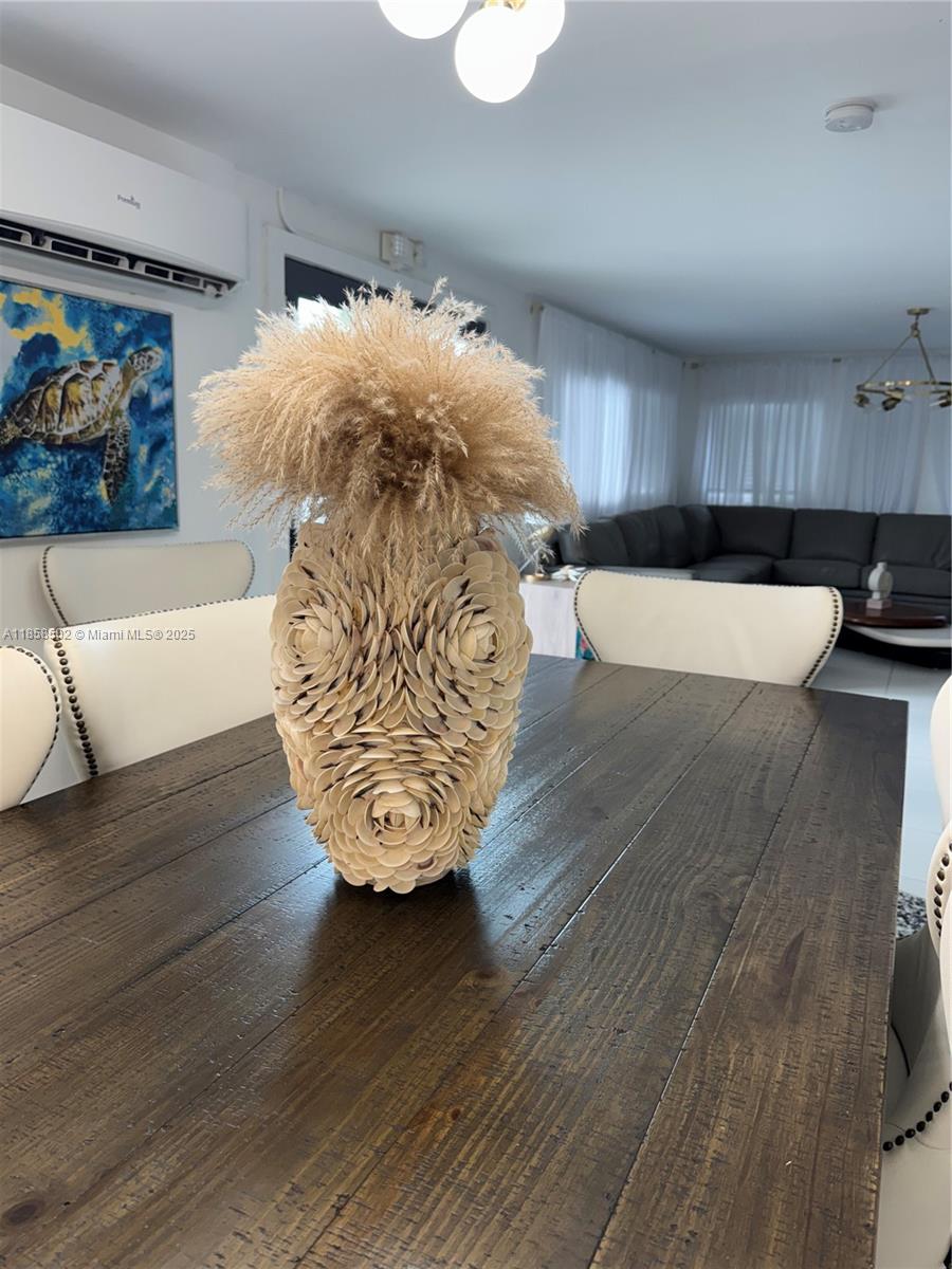 VENICE - Residential Lease