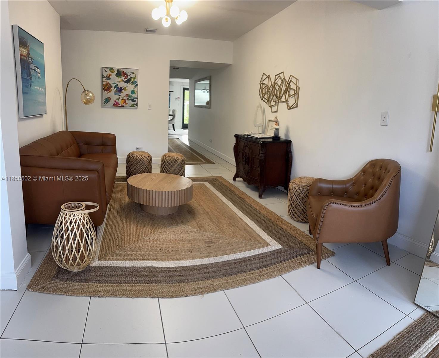 VENICE - Residential Lease