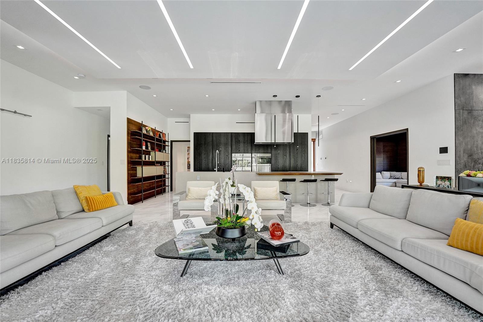 COUNTY SQUIRE ESTATES SEC - Residential Lease