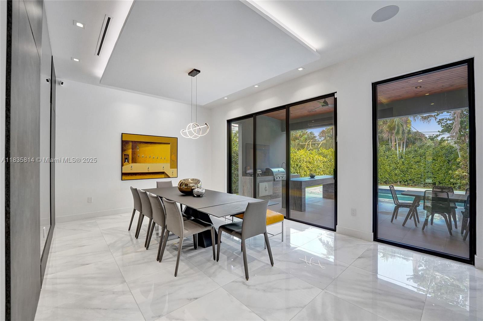 COUNTY SQUIRE ESTATES SEC - Residential Lease