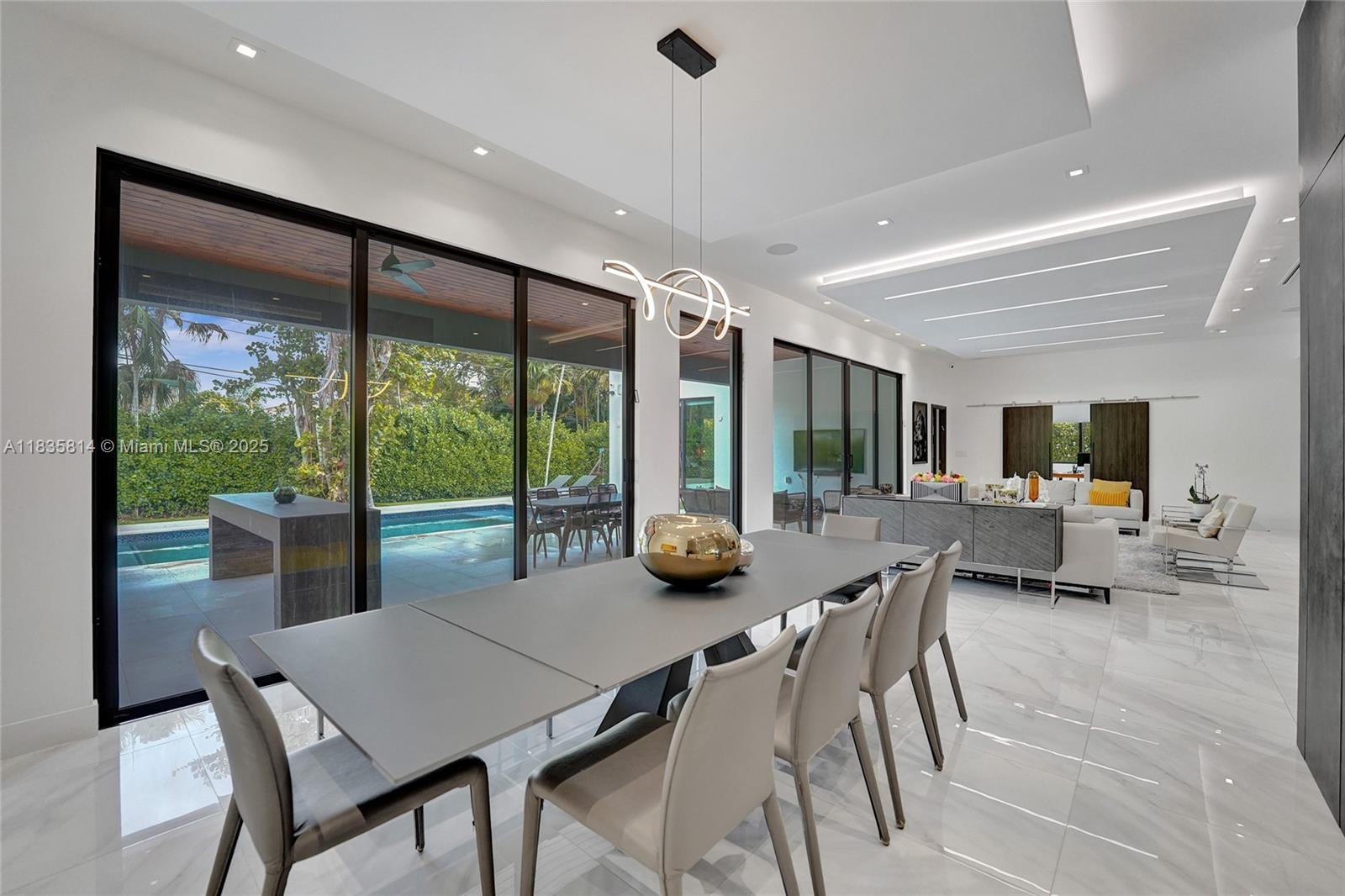 COUNTY SQUIRE ESTATES SEC - Residential Lease