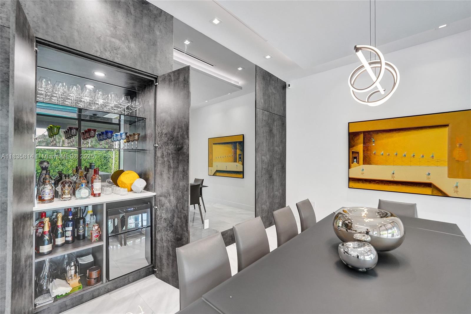 COUNTY SQUIRE ESTATES SEC - Residential Lease