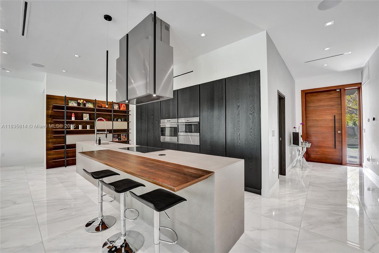 COUNTY SQUIRE ESTATES SEC - Residential Lease