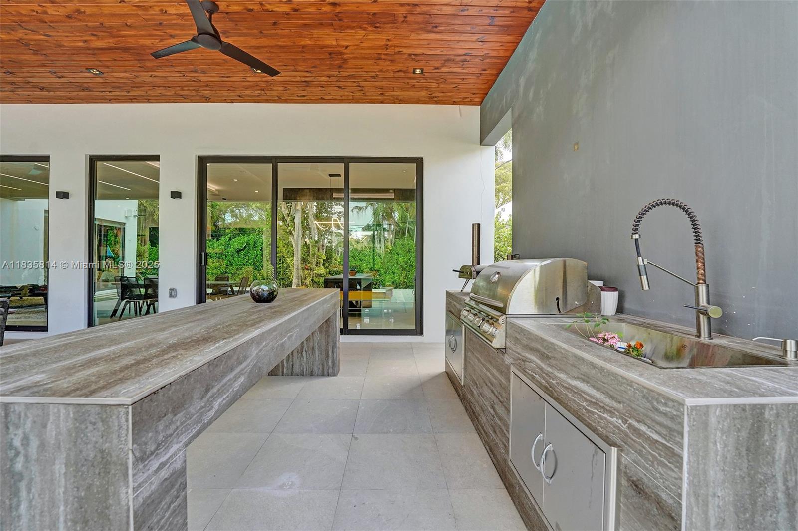 COUNTY SQUIRE ESTATES SEC - Residential Lease