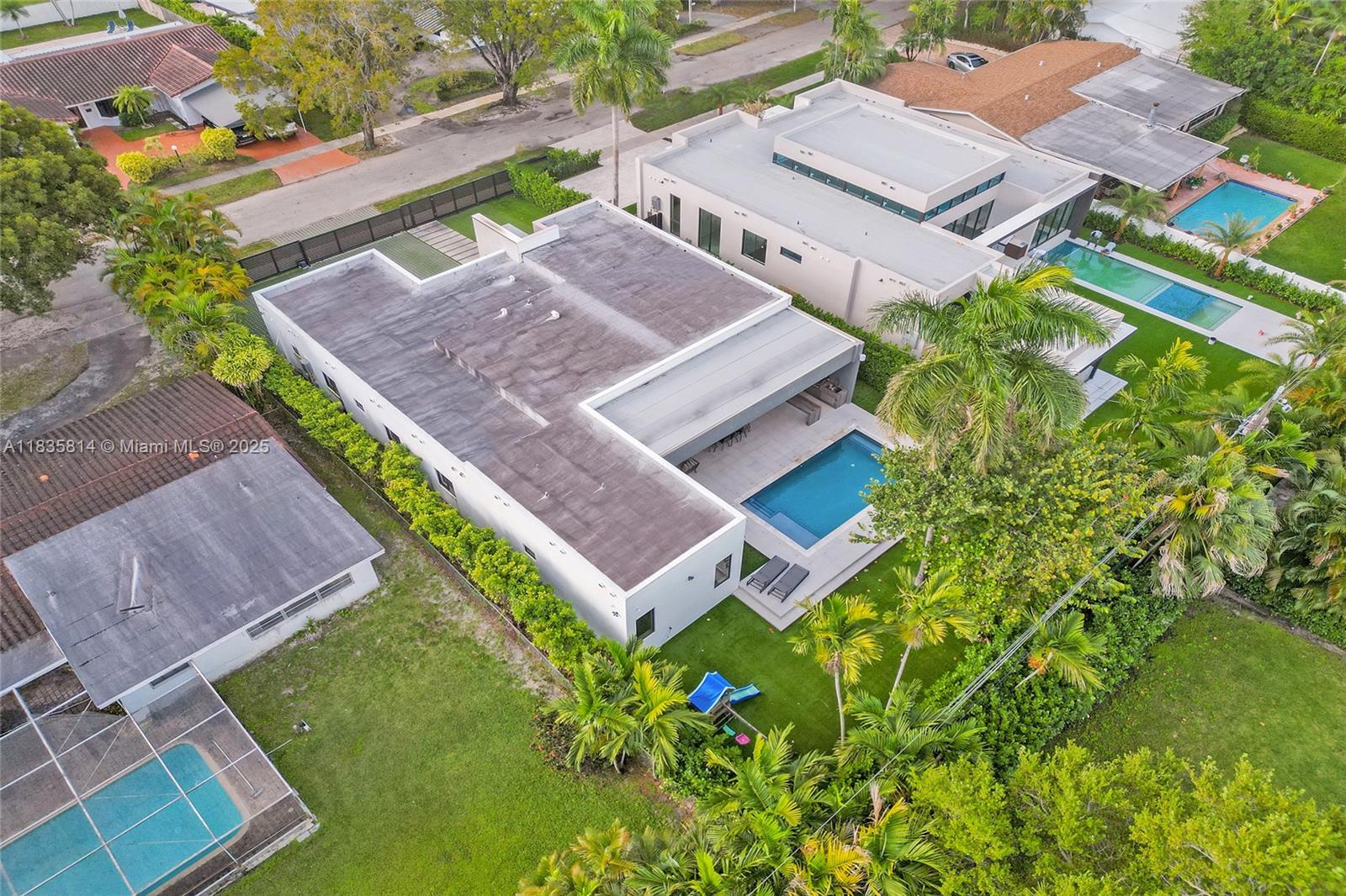 COUNTY SQUIRE ESTATES SEC - Residential Lease