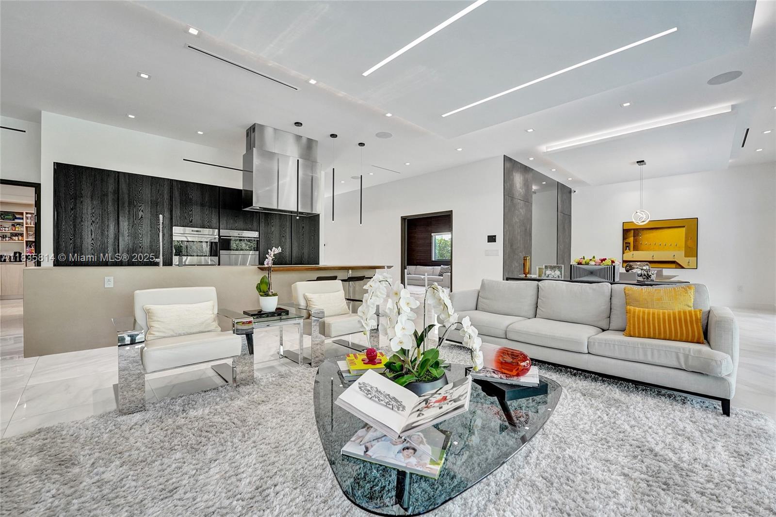 COUNTY SQUIRE ESTATES SEC - Residential Lease