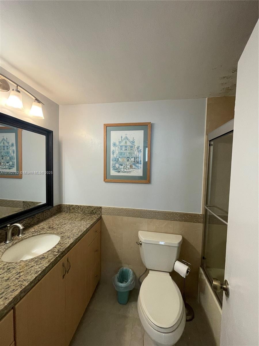 Alexander Towers Condo - Residential Lease