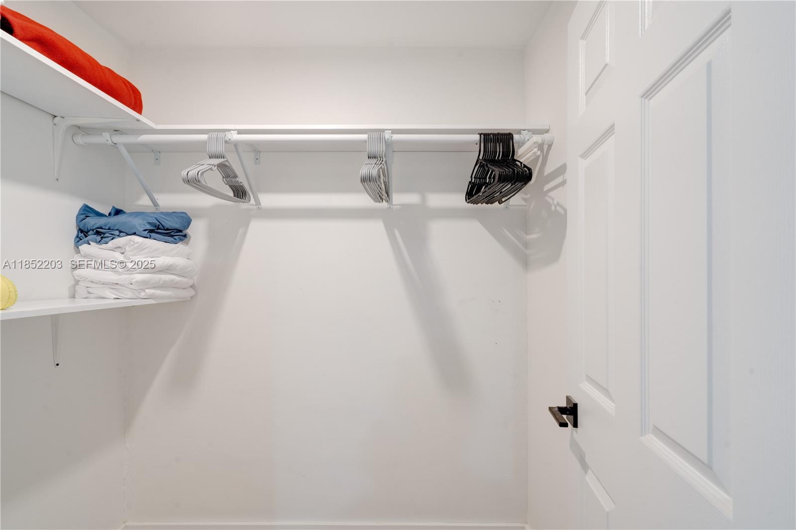 DIXIE MANOR - Residential