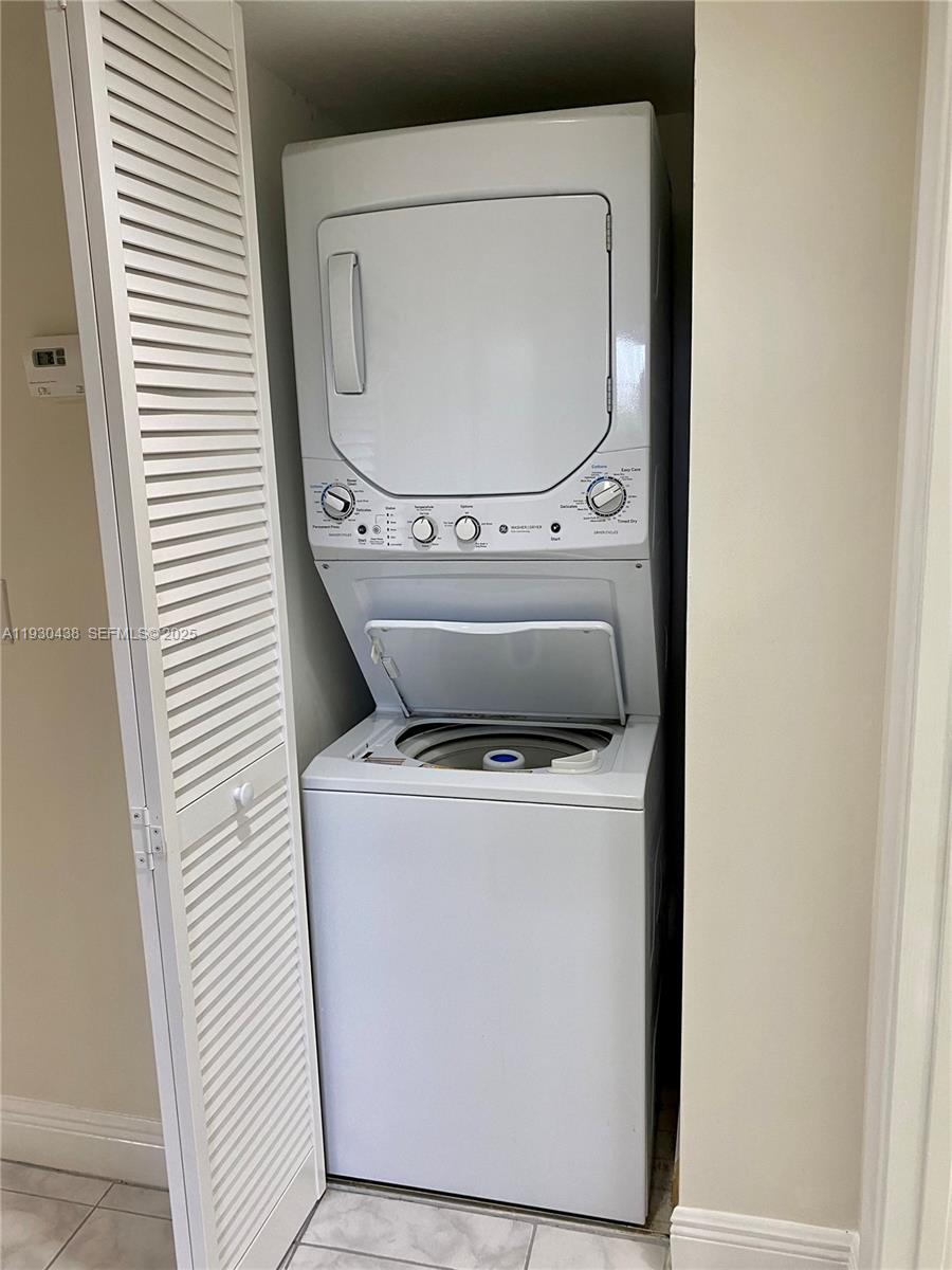 BUCKINGHAM AT CENTURY VIL - Residential Lease