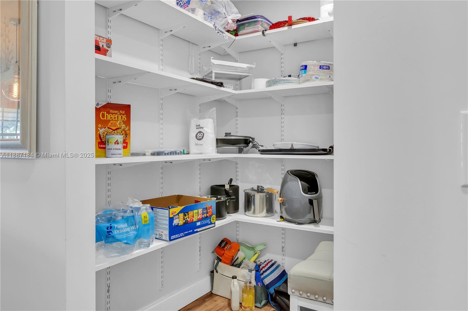 NORTHERN PINES MOBILE HOM - Residential
