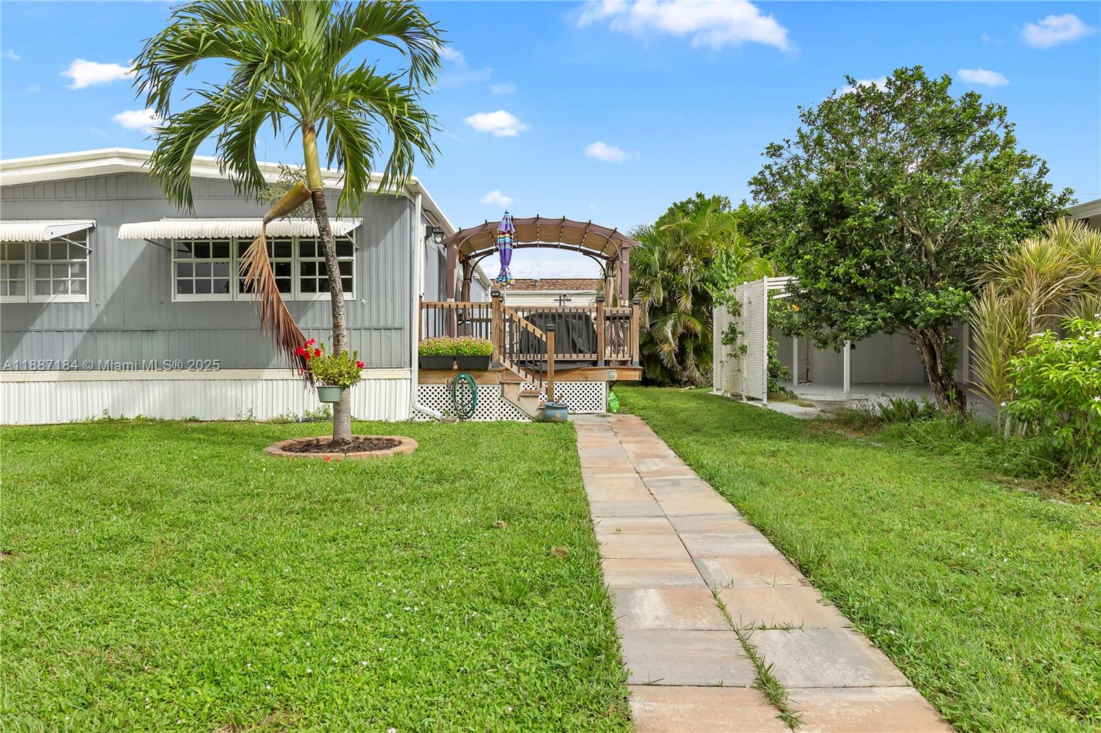 NORTHERN PINES MOBILE HOM - Residential