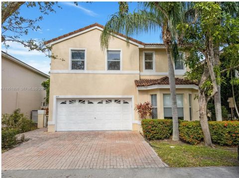 1145 W Lake St Hollywood FL 33019