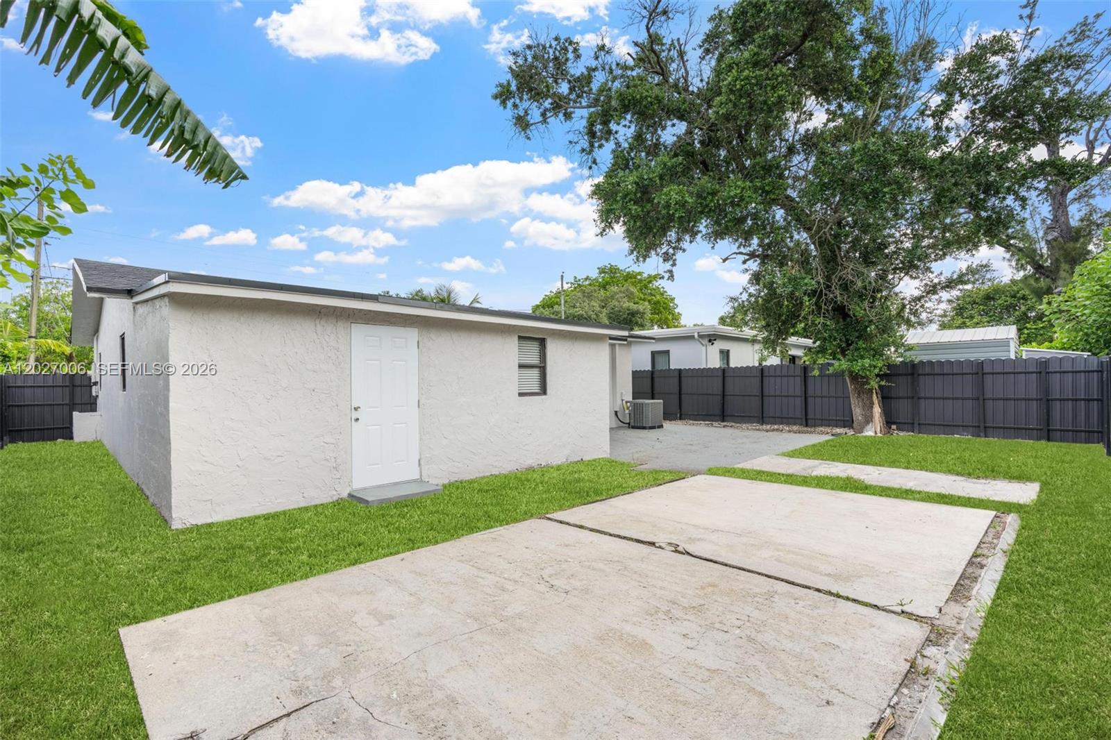 EVERGLADES AVE HTS ADDN - Residential