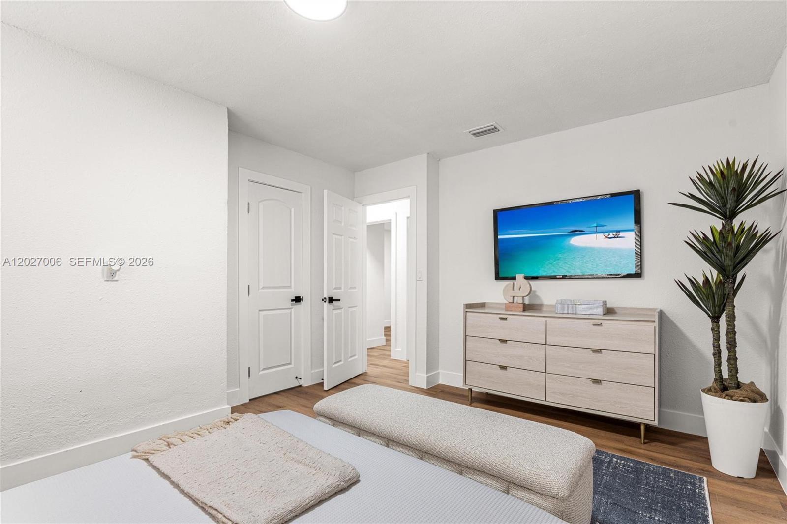 EVERGLADES AVE HTS ADDN - Residential